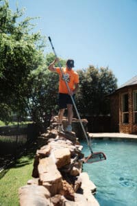 Tech Skimming Pool